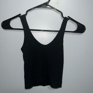 UO Black Cropped Tank